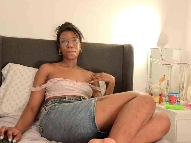CarolineS webcam