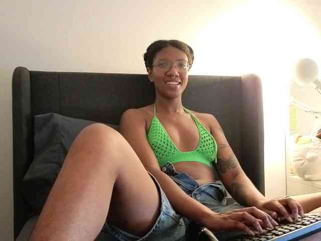 CarolineS webcam