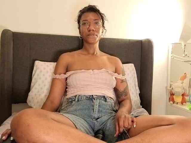 CarolineS webcam