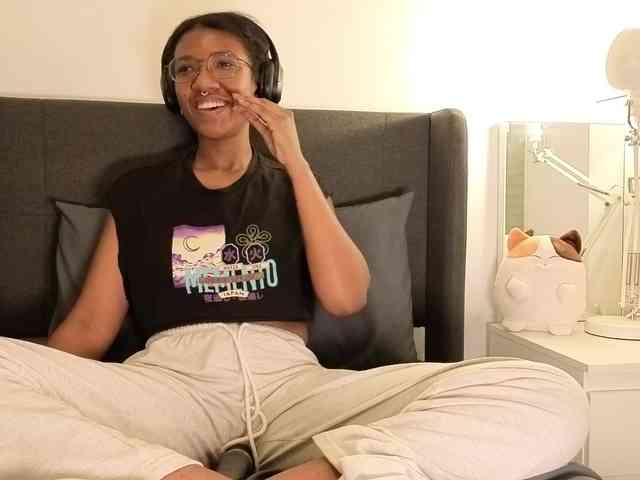 CarolineS webcam