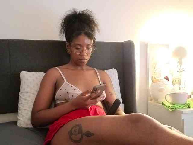 CarolineS webcam