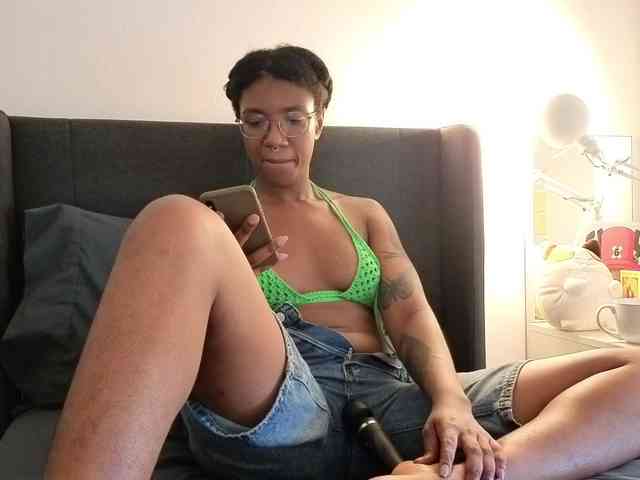 CarolineS webcam