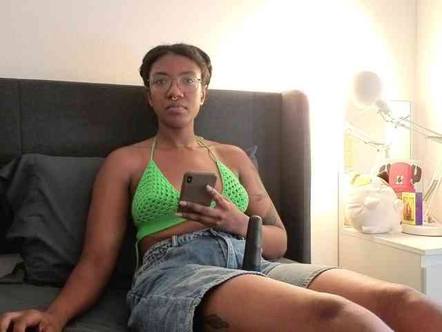 CarolineS webcam