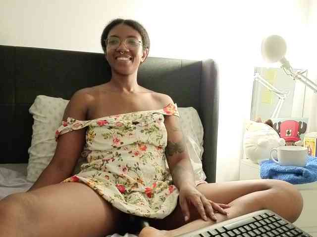 CarolineS webcam