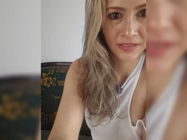 miasirenlive live cam on BongaCams