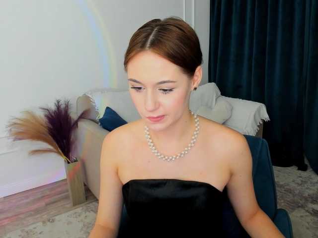 MakeYouHappy live cam on BongaCams