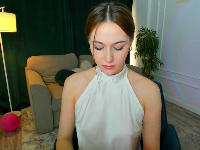 MakeYouHappy live cam on BongaCams
