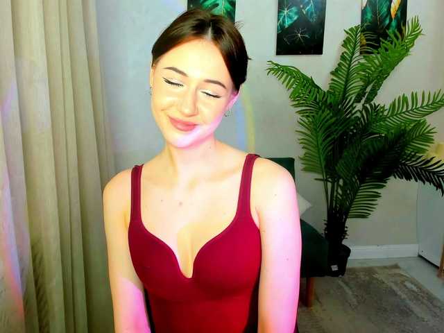 MakeYouHappy's BongaCams show and profile