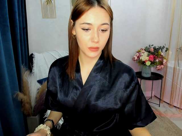 MakeYouHappy live cam on BongaCams