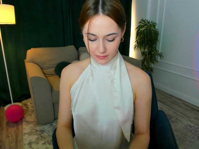 MakeYouHappy live cam on BongaCams