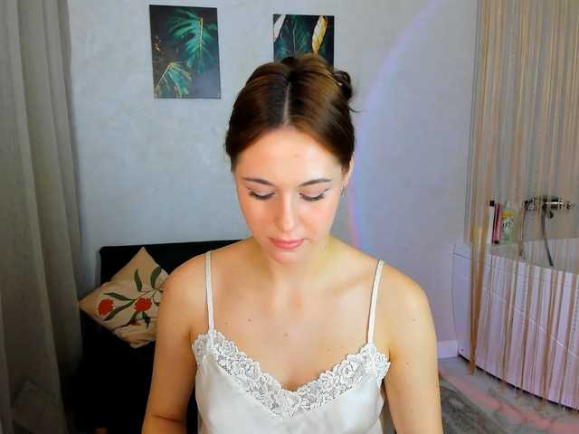 MakeYouHappy live cam on BongaCams