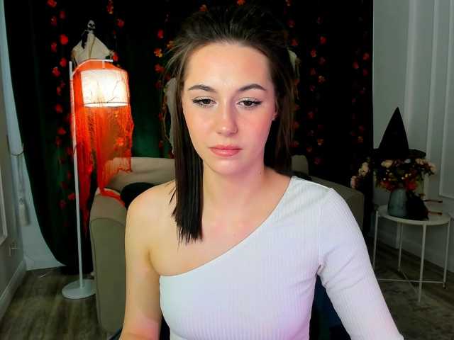 MakeYouHappy live cam on BongaCams