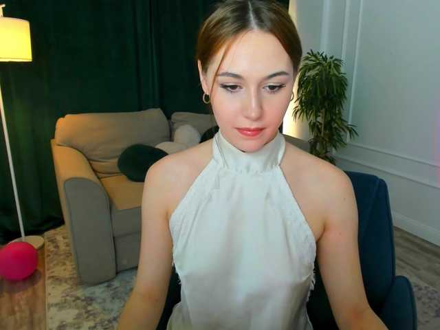 MakeYouHappy live cam on BongaCams