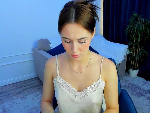 MakeYouHappy live cam on BongaCams