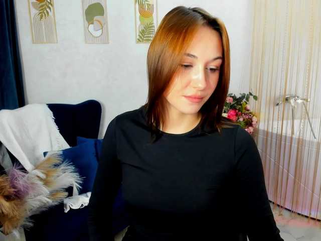 MakeYouHappy live cam on BongaCams