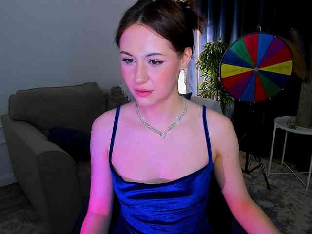 MakeYouHappy webcam