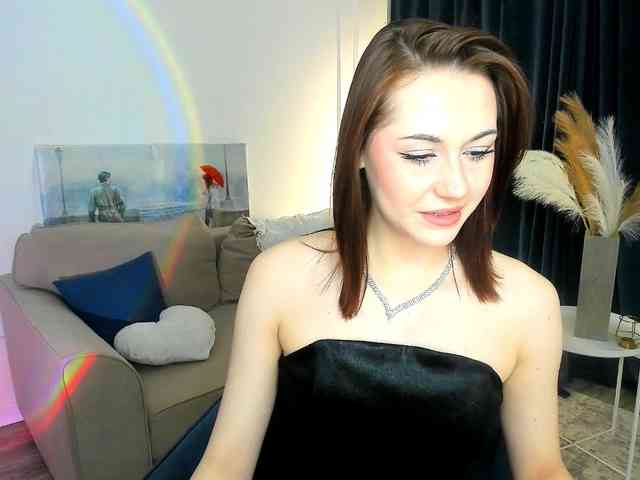 MakeYouHappy webcam