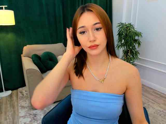 MakeYouHappy webcam