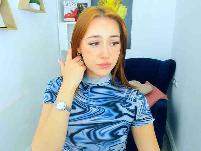 MakeYouHappy webcam