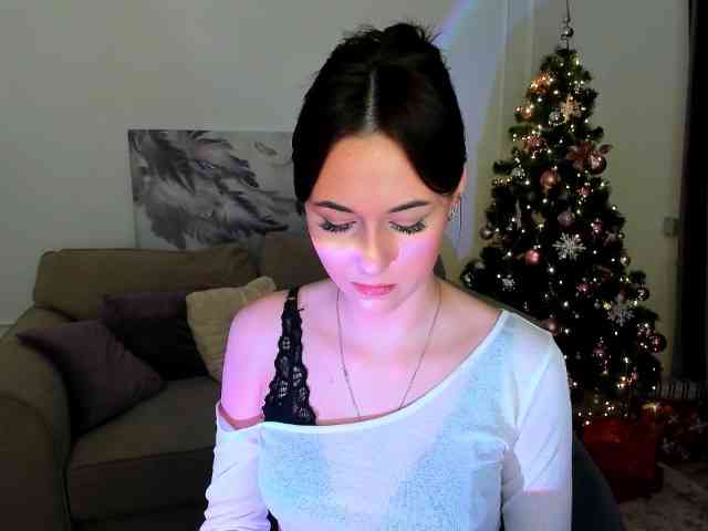 MakeYouHappy bongacams