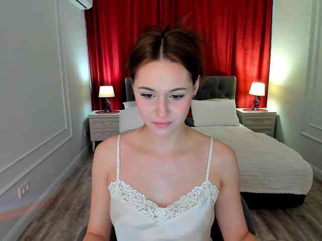 MakeYouHappy webcam