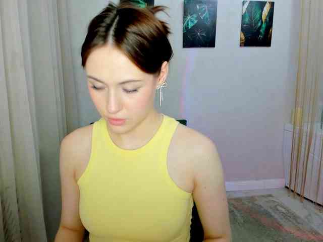 Modella: MakeYouHappy