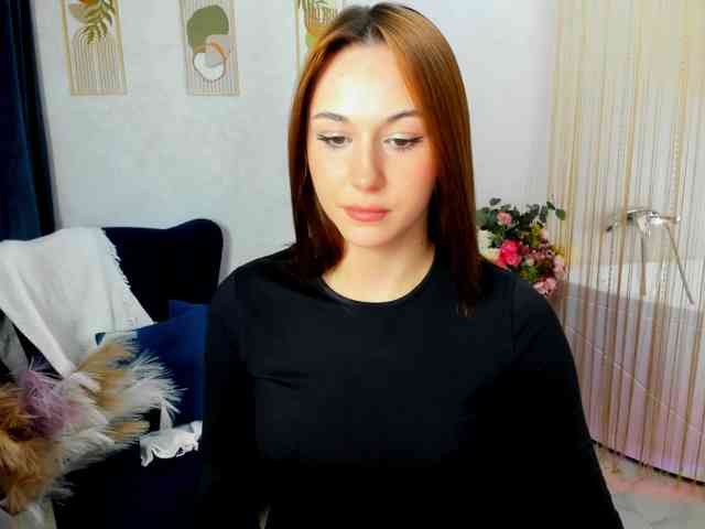 MakeYouHappy webcam