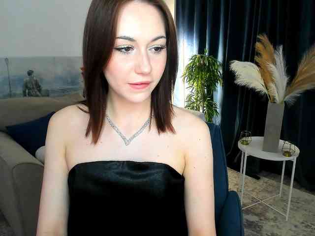 MakeYouHappy webcam