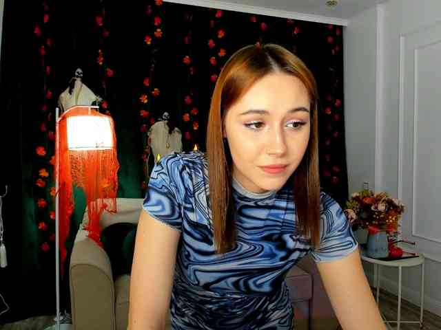 MakeYouHappy webcam