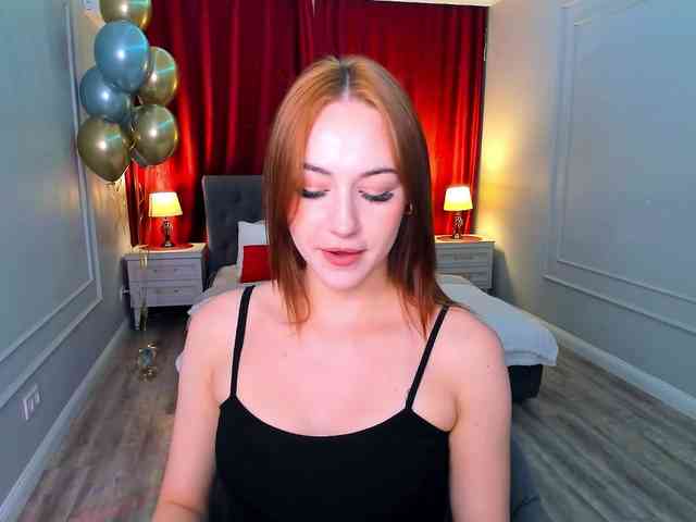 MakeYouHappy webcam