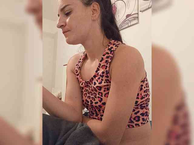 Myatom Live Webcam on BongaCams