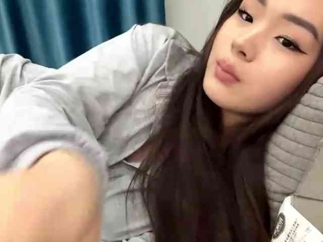 LatrishaAltigs webcam