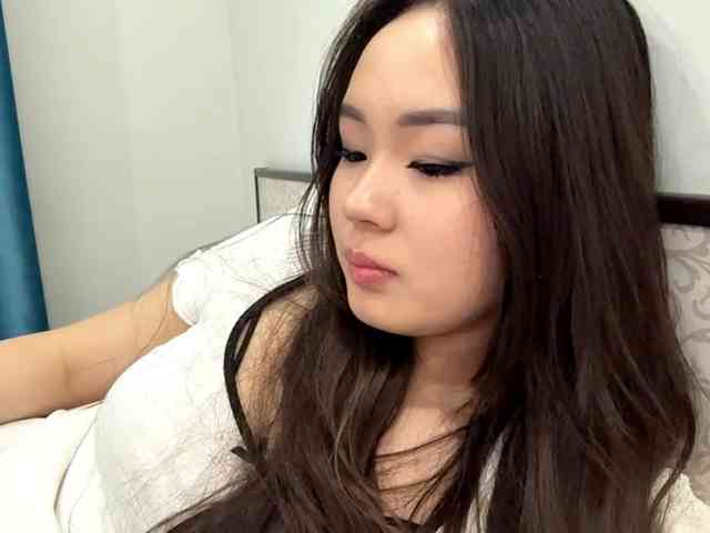 LatrishaAltigs webcam