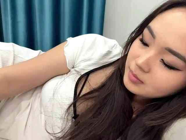 LatrishaAltigs webcam