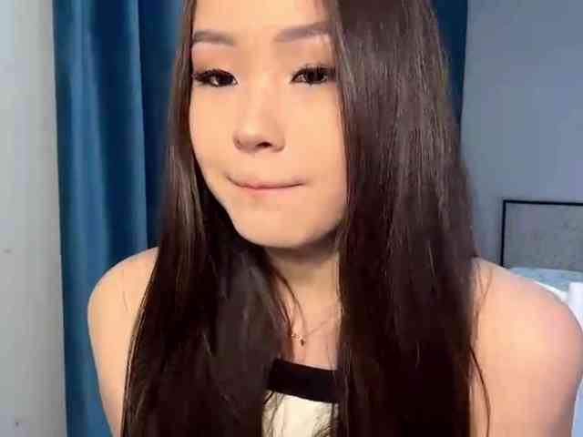 LatrishaAltigs webcam