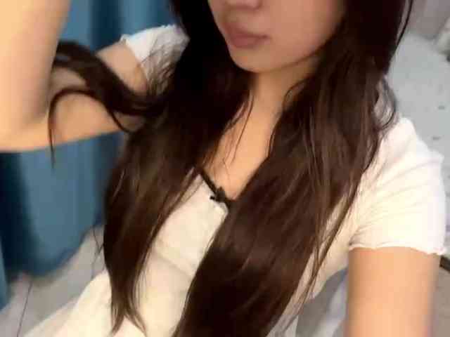 LatrishaAltigs webcam