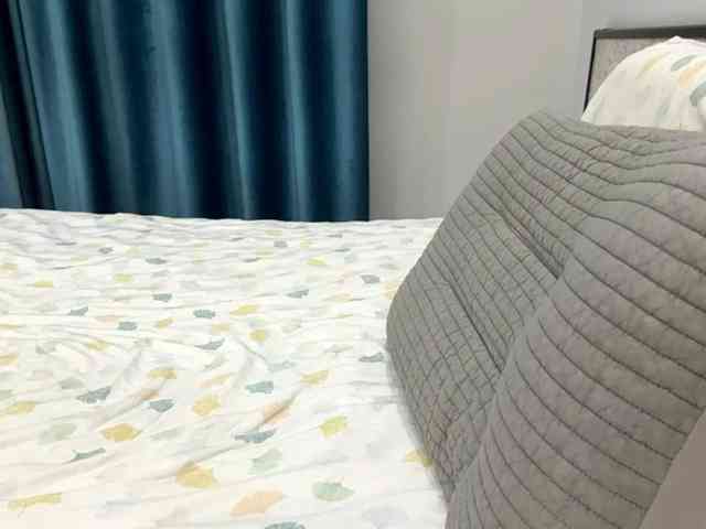 LatrishaAltigs webcam