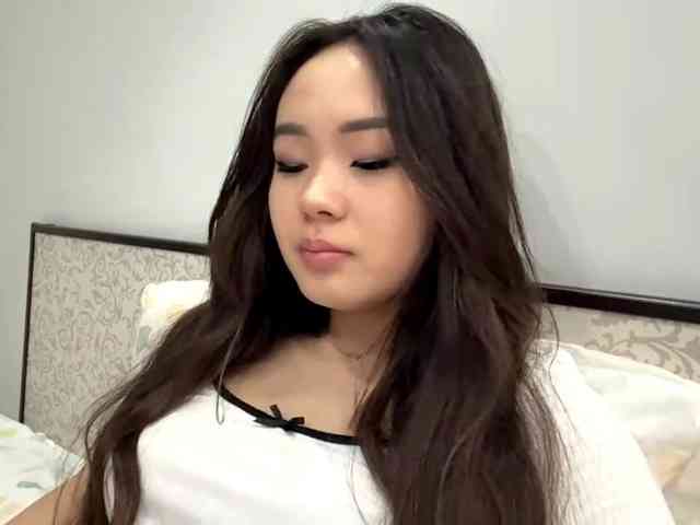 LatrishaAltigs webcam