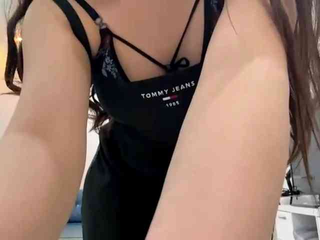 LatrishaAltigs webcam