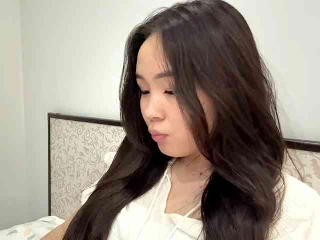 LatrishaAltigs webcam