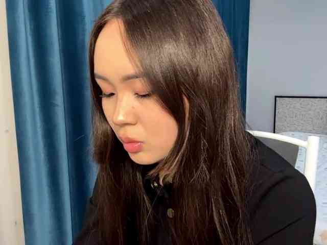 LatrishaAltigs webcam