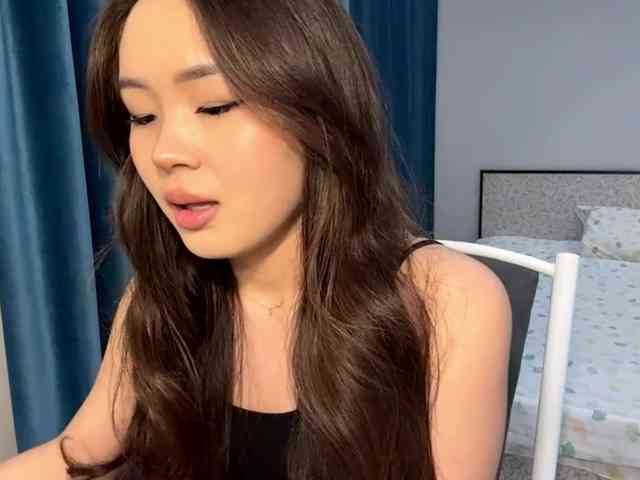 LatrishaAltigs webcam