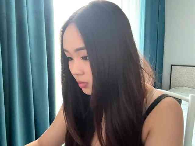 LatrishaAltigs webcam