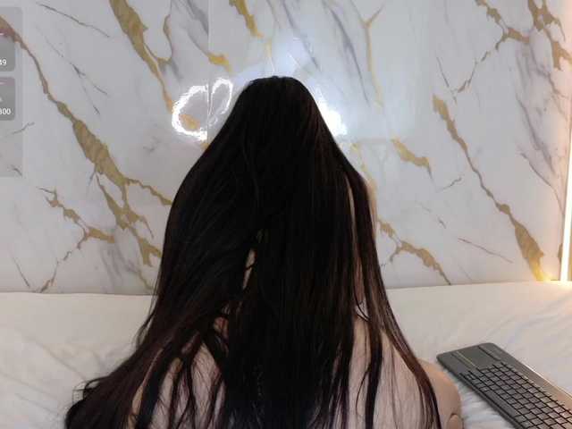 ZoeLonghair live cam on BongaCams