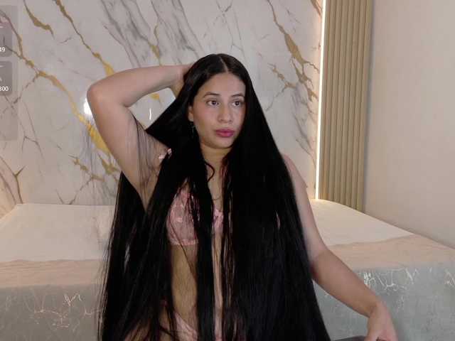 ZoeLonghair live cam on BongaCams