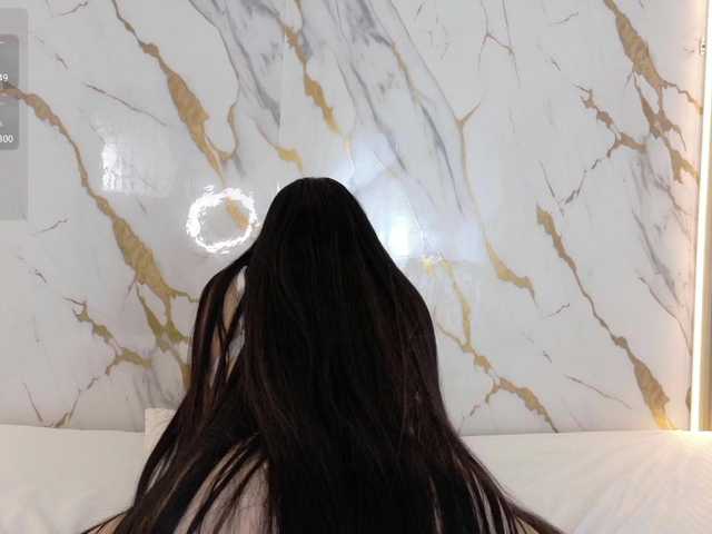 ZoeLonghair live webcam show