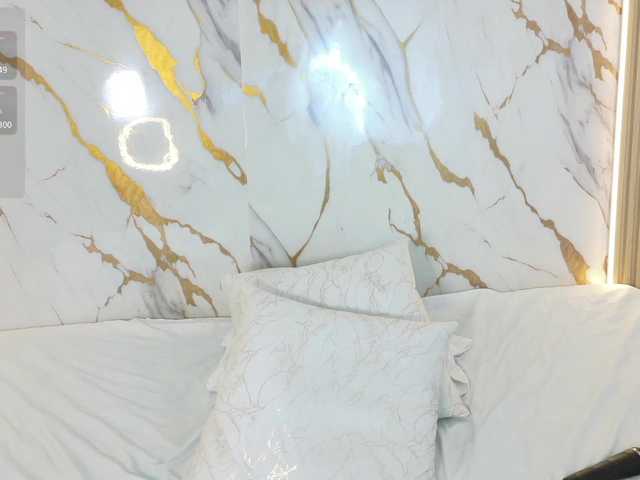 ZoeLonghair live cam on BongaCams