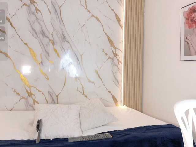 ZoeLonghair live cam on BongaCams