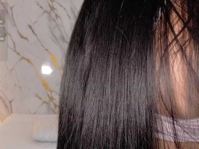 ZoeLonghair live cam on BongaCams