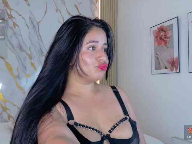 ZoeLonghair webcam